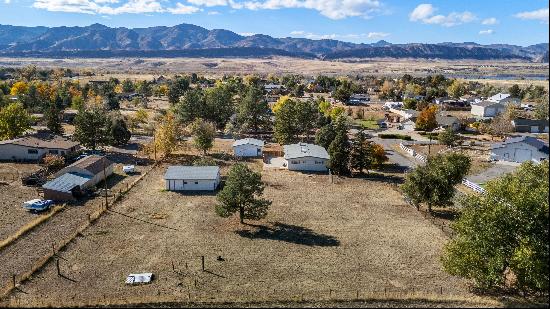 estled between Chatfield Reservoir and Sterling Ranch