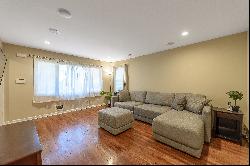 110 Parkway Drive,Westbury, NY, 11590