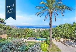 Exclusive panoramic villa surrounded by nature with a view of the Mediterranean for sale i