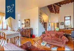 Large, renovated flat with a private garden for sale in Poggio Imperiale, Florence