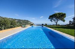 Luxury property in Aiguablava Begur with sea views