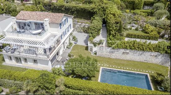 Cap d'Antibes - Villa with sea view, walking distance to beaches, west side