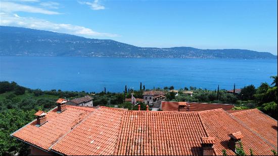 Villa on Garda lake