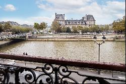 Paris 4th District – An ideal pied a terre