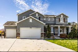 Utah Lake Home with Oversized 3-Car Garage, Luxurious Backyard