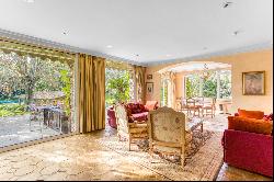 Rare 350 sqm master mansion for sale in the heart of Mougins near the village