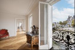 Paris 4th District – An ideal pied a terre