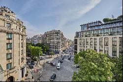 Paris 8th District – A superb one/two bed apartment