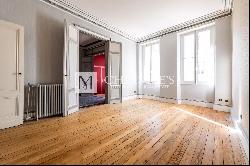 Barrière du Médoc - 420m² town house with garden and double parking space