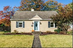 2914 Summerfield Road, Falls Church, VA 22042