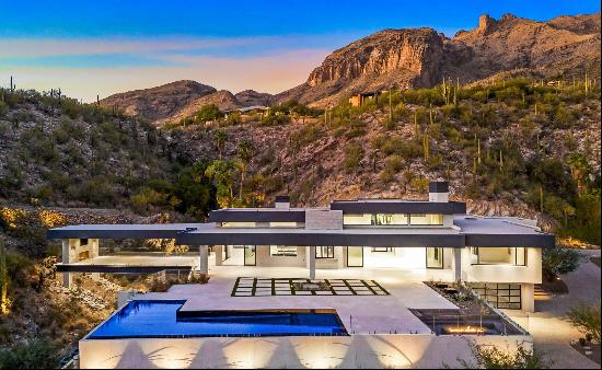 3569 E Secret Canyon Place, Tucson, AZ 85718