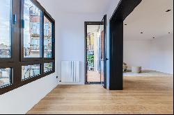 Spectacular newly renovated apartment in classic building in Sant Gervasi