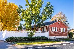 Spacious Brick Rambler with Mountain Views