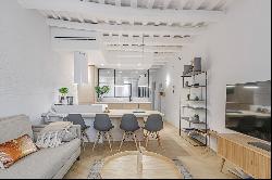 Beautiful and authentic loft style apartment in central El Born