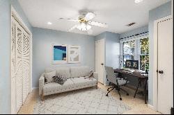 Charming Townhome In Desirable Buckhead Community