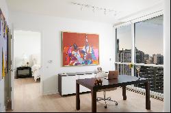 Beautifully Renovated Condo