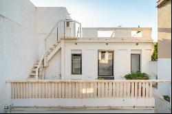 Marseille 7th, Malmousque Fausse Monnaie - House with Rooftop and Sea View