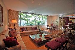 Spacious apartment near Ipanema Beach