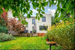 Maisons-Alfort – Character Family Home in the Charentonneau Neighborhood