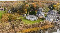 Charming Waterfront Cottage