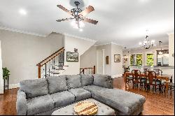 Terrific Townhome at the Crossways of Midtown, Atlantic Station, and Westside!