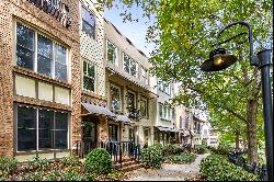 Terrific Townhome at the Crossways of Midtown, Atlantic Station, and Westside!