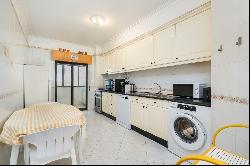 Flat, 2 bedrooms, for Sale