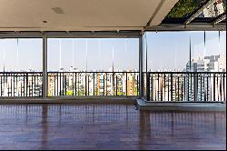 Wonderful penthouse with private elevator to the upper floor