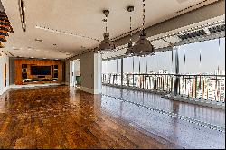 Wonderful penthouse with private elevator to the upper floor