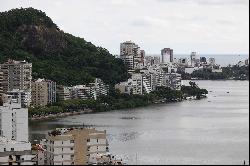 Duplex penthouse in Humaitá