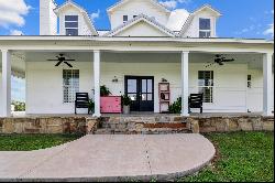 Stunning Farmhouse with Pool & Guest House!