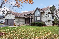 1102 Gilbert Court, Stillwater, MN 55082