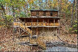 2442 Bobs Pass, Sevierville, TN 37876