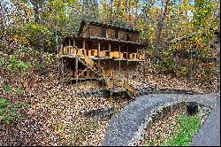 2442 Bobs Pass, Sevierville, TN 37876