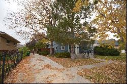 Beautiful two-story home in lovely condition! 