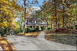 Cozy Traditional Home In Quiet Marietta Community!