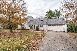 52 Colony Dr, East Longmeadow MA 01028