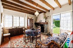 ESPELETTE, 17th  CENTURY 350 SQ.M FARMHOUSE