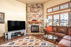 Mountain Escape Awaits! Bear Hollow Townhome with Prime Location & Amenities