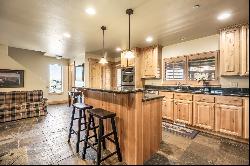 Mountain Escape Awaits! Bear Hollow Townhome with Prime Location & Amenities