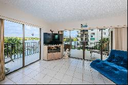 GOLDEN SHORES CONDO