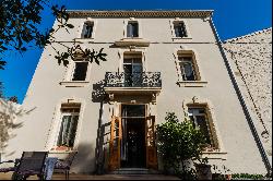 Bourgeois house with cellar, garden, and pool