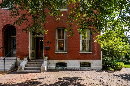 An Important Soulard Home on a Beautifully Landscaped Triple Lot