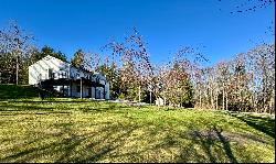 1757 Fairground Road, Bradford, VT