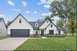 Modern Farmhouse located in Pinnacle Club at Cedar Creek Lake.