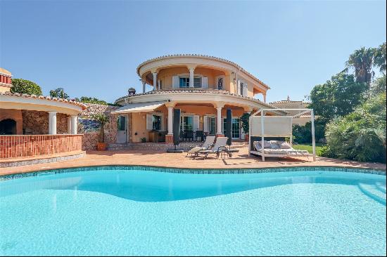 Impressive Villa in Carvoeiro