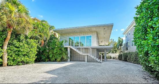 4949 COMMONWEALTH DRIVE, Sarasota, FL, 34242, USA