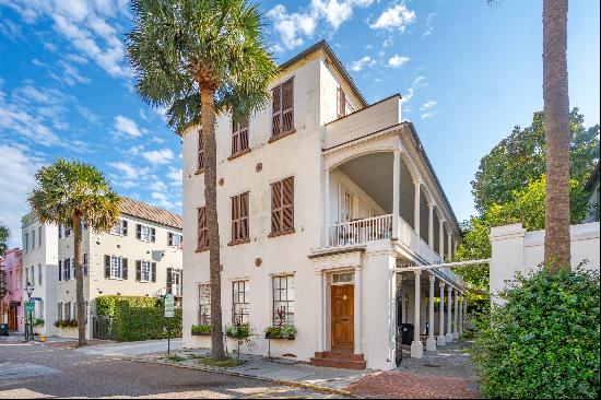 40 1/2 State, Charleston, SC, 29401, USA