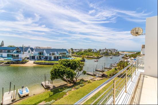 dream retreat on the picturesque canals of St Francis Bay