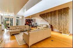 three bedroom villa with a pool